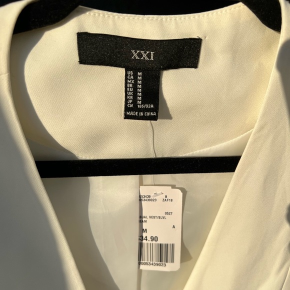 Forever 21 Long vest - Picture 1 of 4